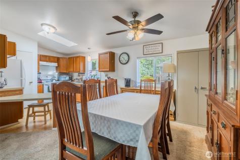 28454 SE 168th Avenue Kent WA 98042