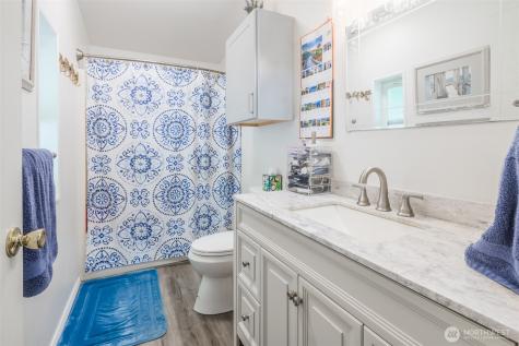 28454 SE 168th Avenue Kent WA 98042
