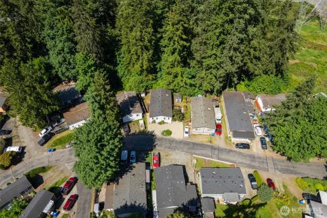 28454 SE 168th Avenue Kent WA 98042