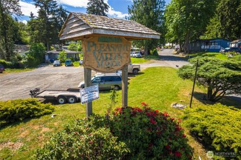 28454 SE 168th Avenue Kent WA 98042