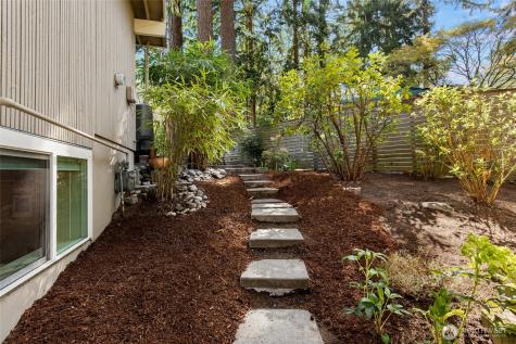 7439 NE 123rd Place Kirkland WA 98034