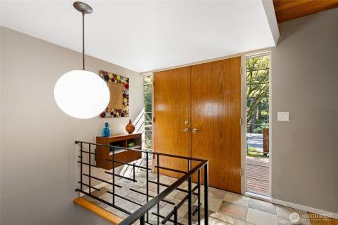 7439 NE 123rd Place Kirkland WA 98034