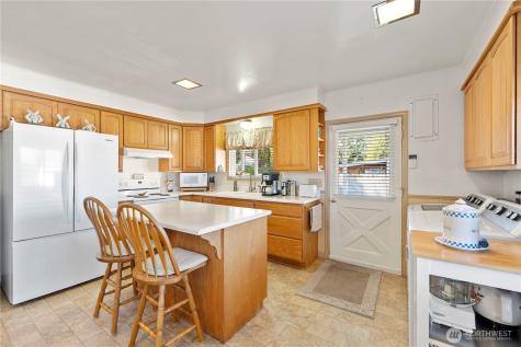 915 128th Street SW Everett WA 98204