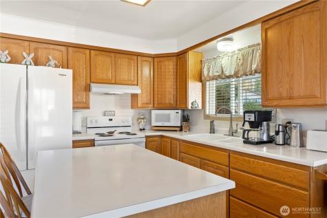 915 128th Street SW Everett WA 98204