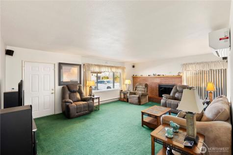 915 128th Street SW Everett WA 98204