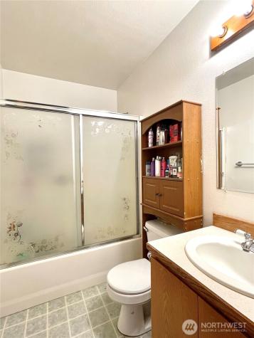 59 Copple Road Omak WA 98841