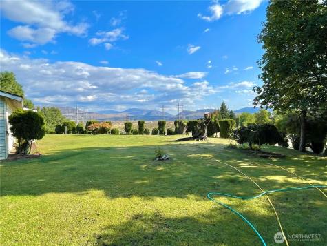 59 Copple Road Omak WA 98841