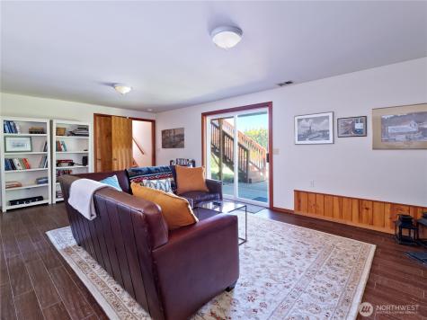 1273 SE Camano Drive Camano Island WA 98282