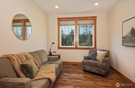 3858 Resort Road Greenbank WA 98253