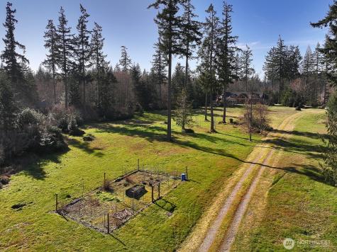 3858 Resort Road Greenbank WA 98253