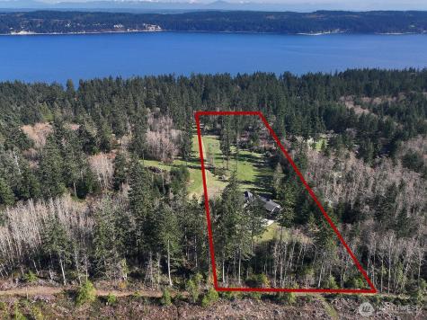3858 Resort Road Greenbank WA 98253