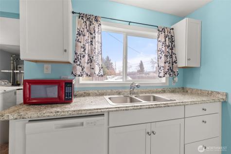 313 Rosewood Street Kelso WA 98626
