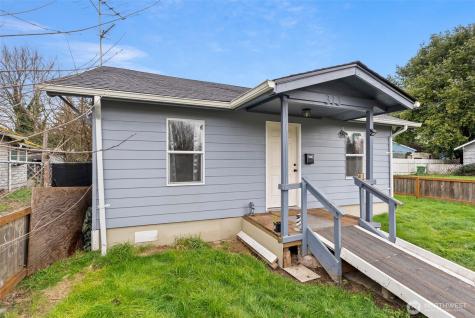 313 Rosewood Street Kelso WA 98626