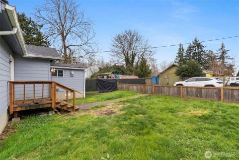 313 Rosewood Street Kelso WA 98626