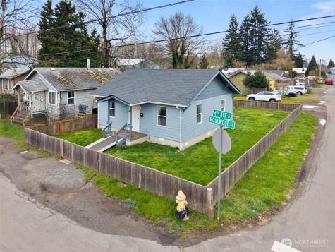 313 Rosewood Street Kelso WA 98626