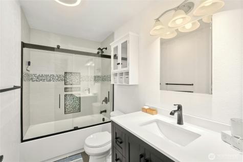 750 NW Dory Drive Oak Harbor WA 98277