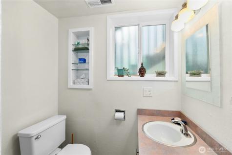 750 NW Dory Drive Oak Harbor WA 98277