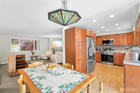 750 NW Dory Drive Oak Harbor WA 98277