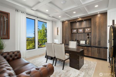 17281 SE 43rd Street Bellevue WA 98006