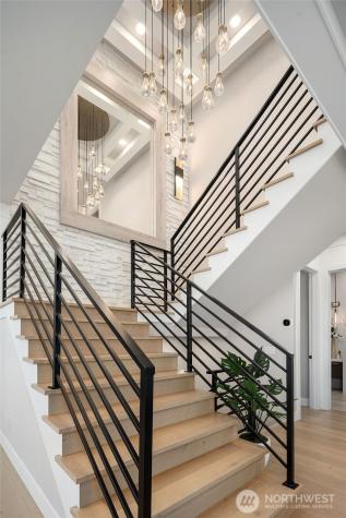 17281 SE 43rd Street Bellevue WA 98006