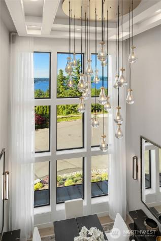 17281 SE 43rd Street Bellevue WA 98006