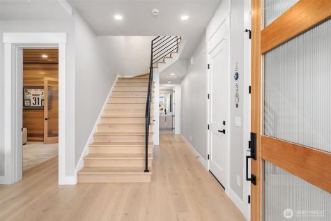 17281 SE 43rd Street Bellevue WA 98006