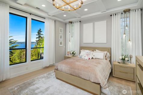 17281 SE 43rd Street Bellevue WA 98006