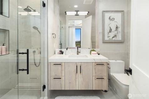 17281 SE 43rd Street Bellevue WA 98006