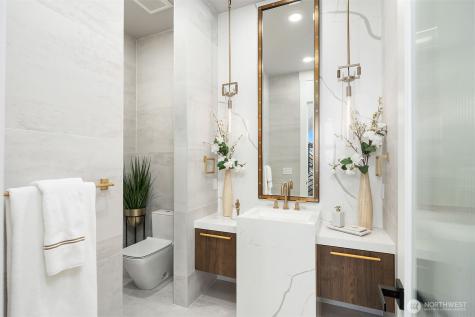 17281 SE 43rd Street Bellevue WA 98006