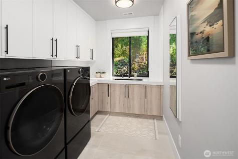 17281 SE 43rd Street Bellevue WA 98006