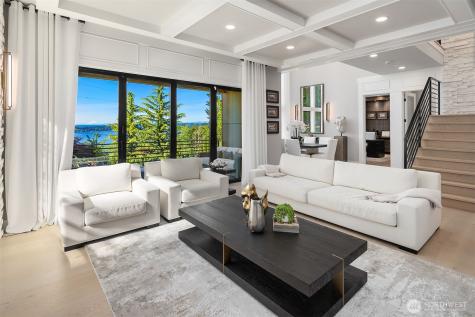 17281 SE 43rd Street Bellevue WA 98006