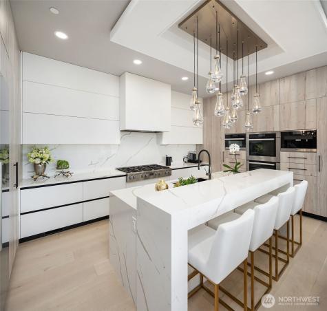 17281 SE 43rd Street Bellevue WA 98006