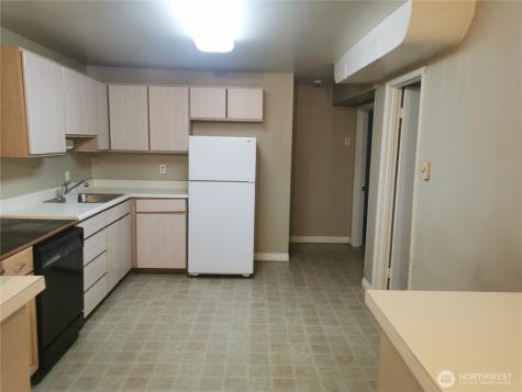 7822 NE Lake City Way NE Seattle WA 98115