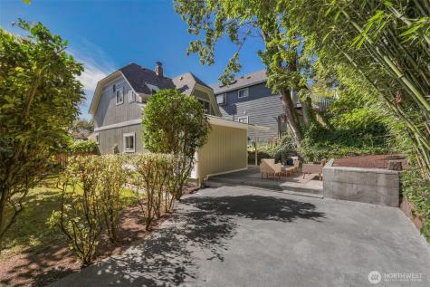 502 32nd Avenue Seattle WA 98122