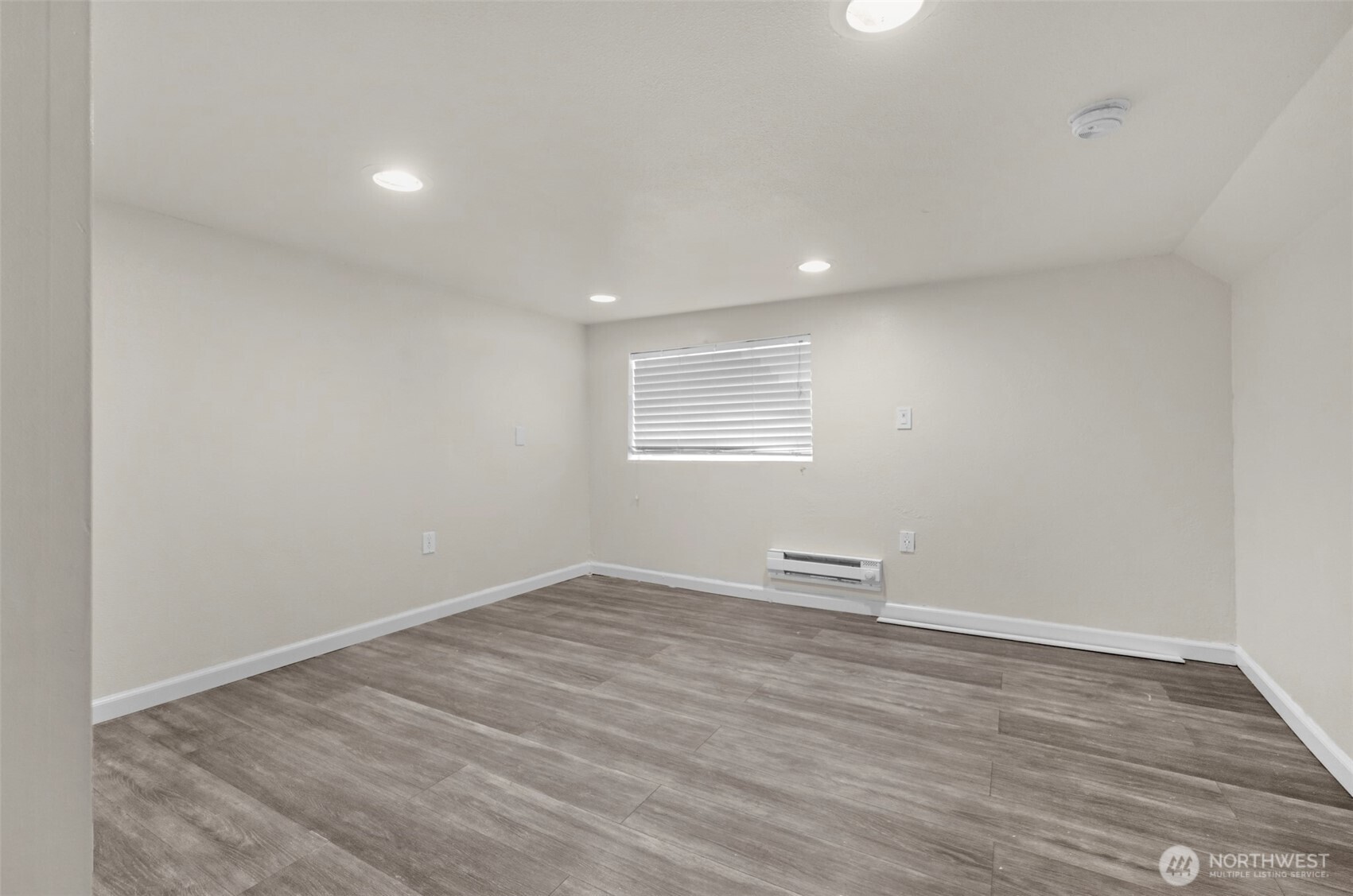 929 Pecks Drive Everett WA 98203