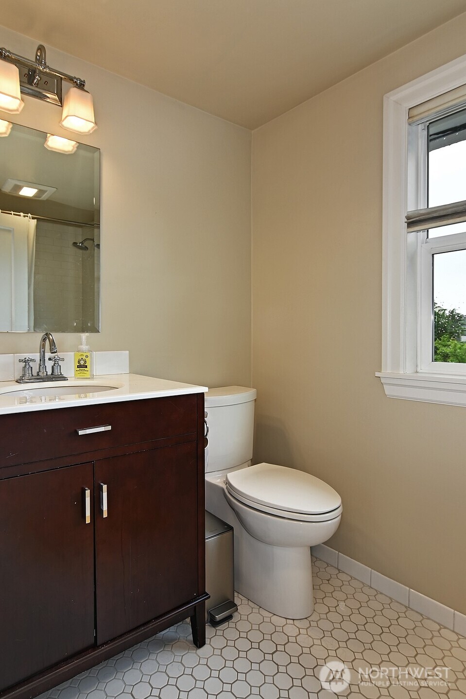 1113 26th Avenue S Seattle WA 98144