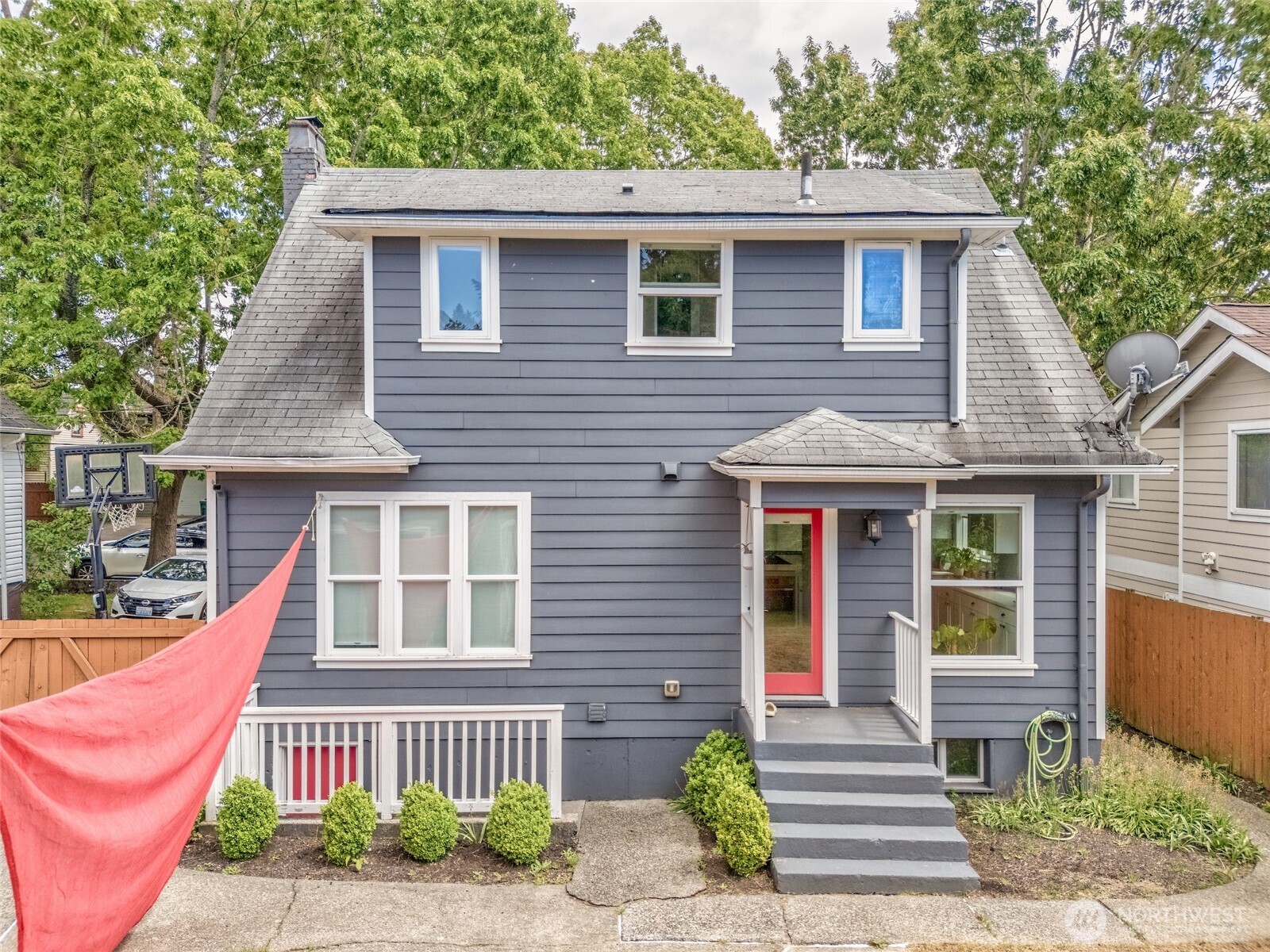1113 26th Avenue S Seattle WA 98144