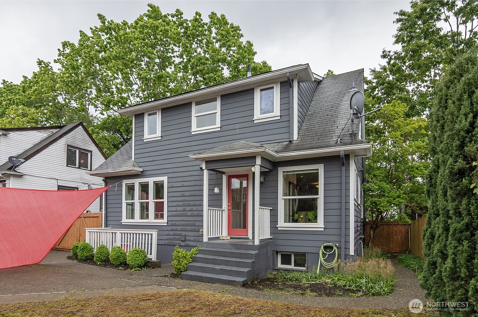1113 26th Avenue S Seattle WA 98144