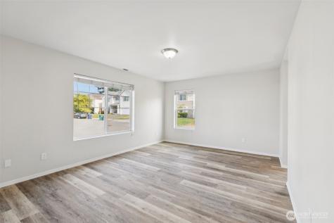 33214 44th Avenue S Federal Way WA 98001