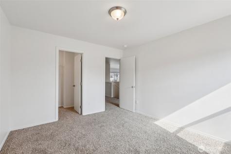 33214 44th Avenue S Federal Way WA 98001