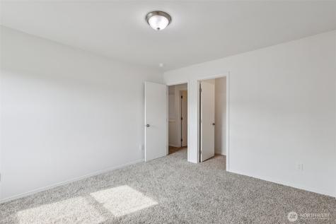 33214 44th Avenue S Federal Way WA 98001