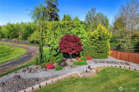 11227 Shawnee Road E Puyallup WA 98374
