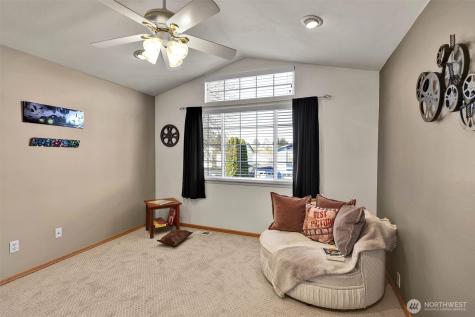 915 N Laurel Lane Tacoma WA 98406
