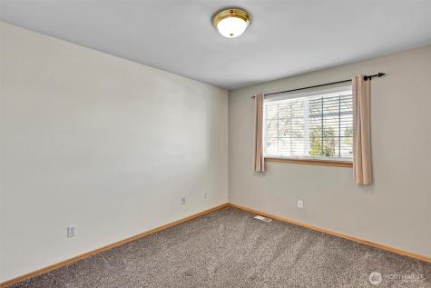 915 N Laurel Lane Tacoma WA 98406