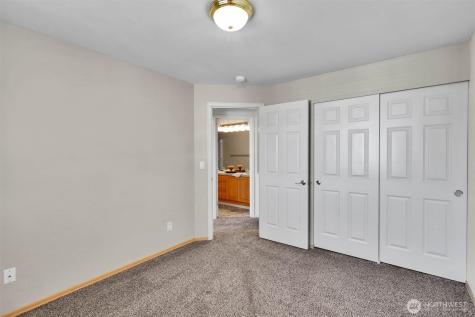 915 N Laurel Lane Tacoma WA 98406