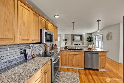 915 N Laurel Lane Tacoma WA 98406