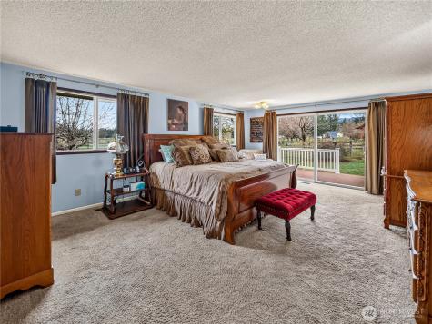 30520 SE 358th Street Enumclaw WA 98022