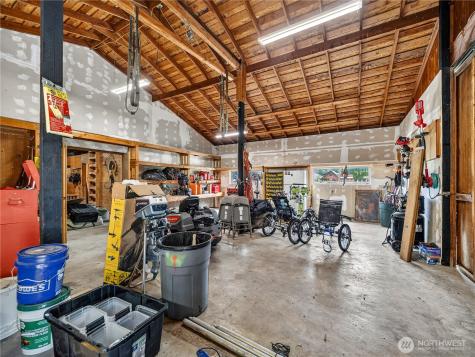 30520 SE 358th Street Enumclaw WA 98022