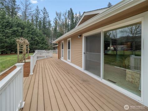 30520 SE 358th Street Enumclaw WA 98022
