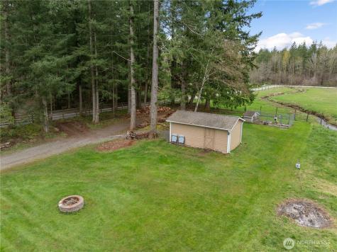30520 SE 358th Street Enumclaw WA 98022